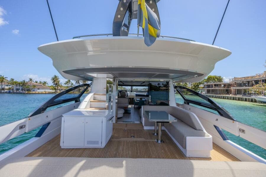 2023 Azimut S8