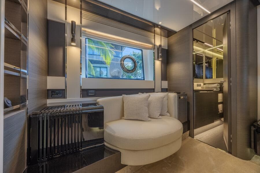 2023 Azimut S8