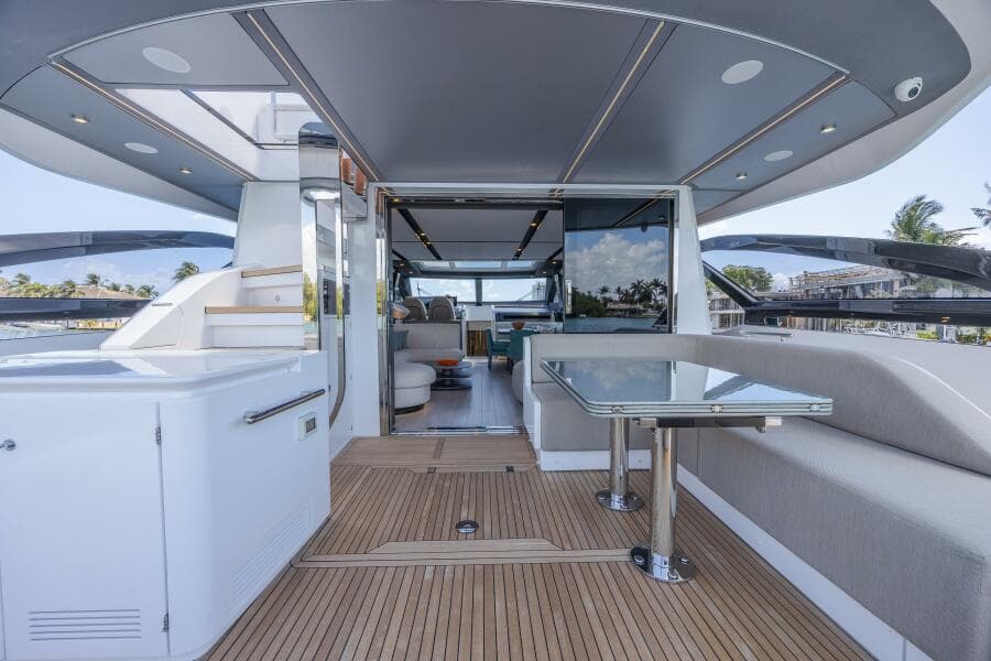 2023 Azimut S8