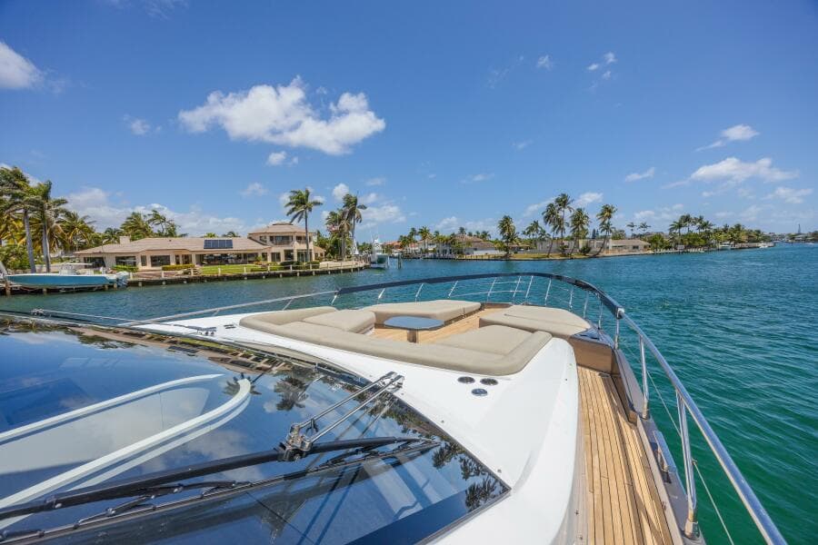 2023 Azimut S8