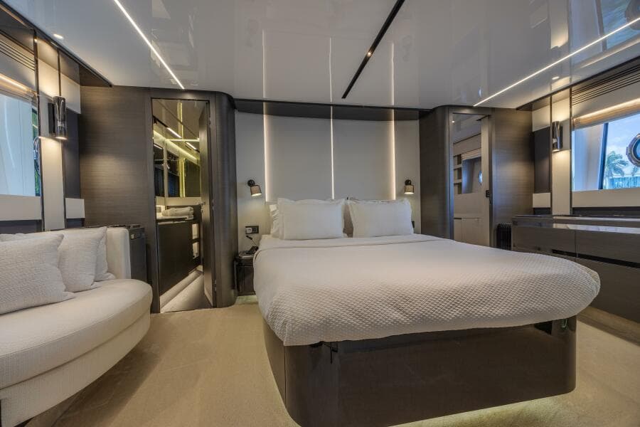 2023 Azimut S8