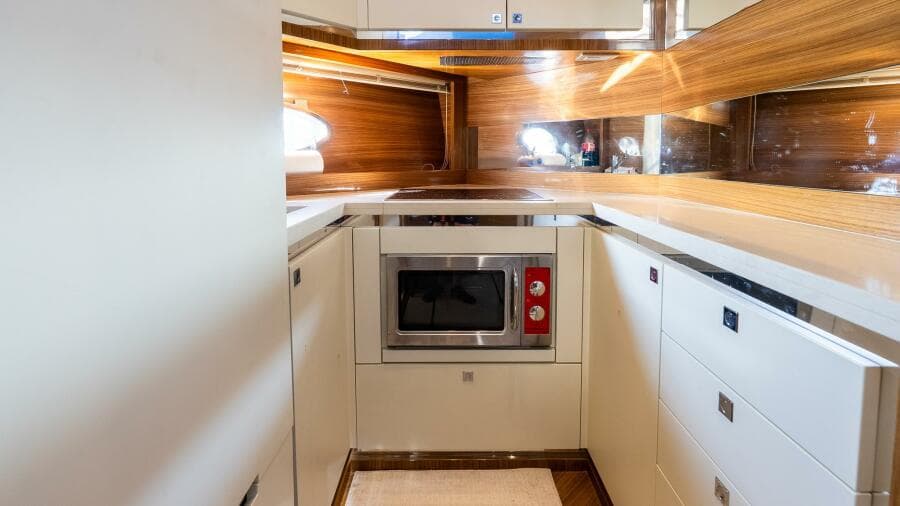 2011 Uniesse 55S