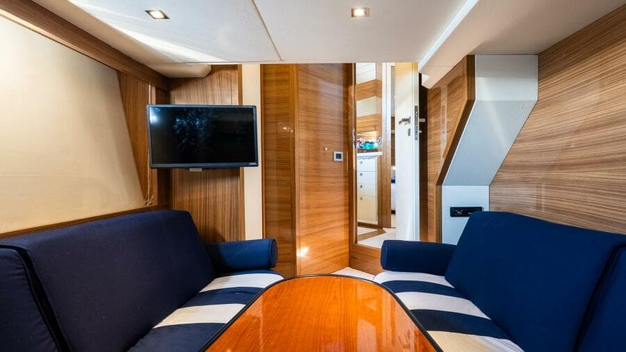 2011 Uniesse 55S