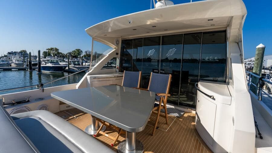 2011 Uniesse 55S