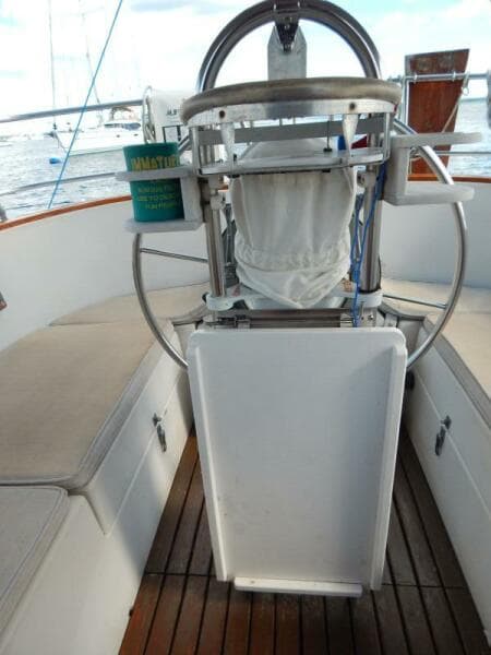 1989 Nonsuch Ultra