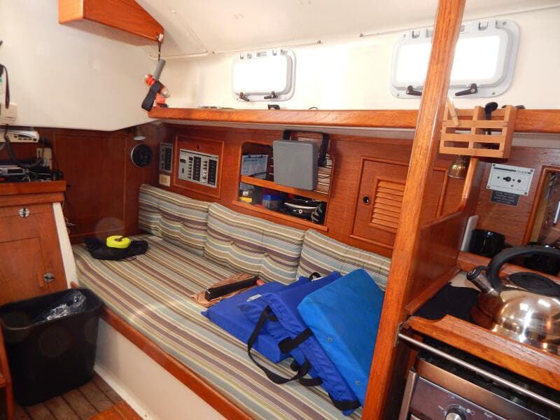 1989 Nonsuch Ultra