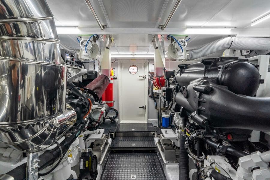Horizon V68 Hull 12