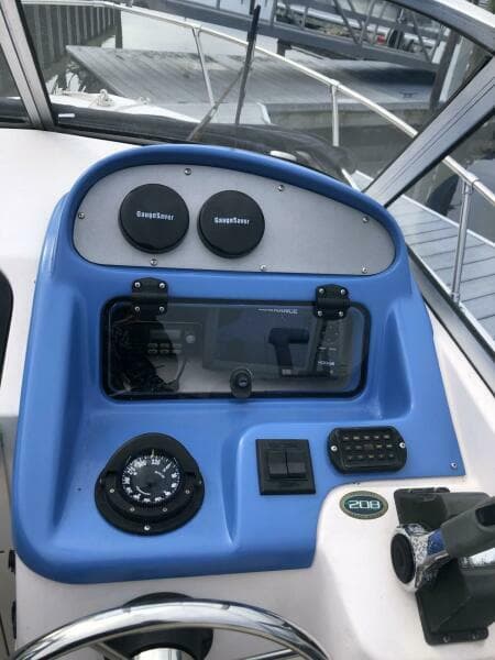 1997 Grady-White 208 Adventure