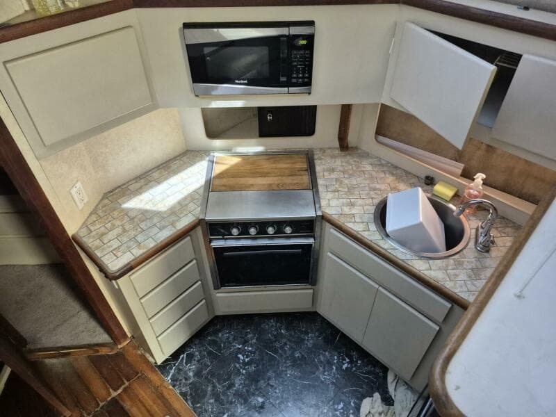 1991 Carver 
