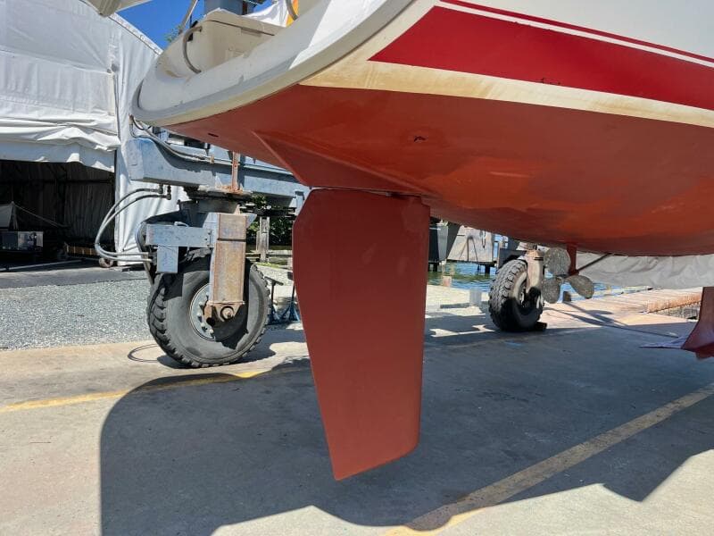 37' Hunter rudder