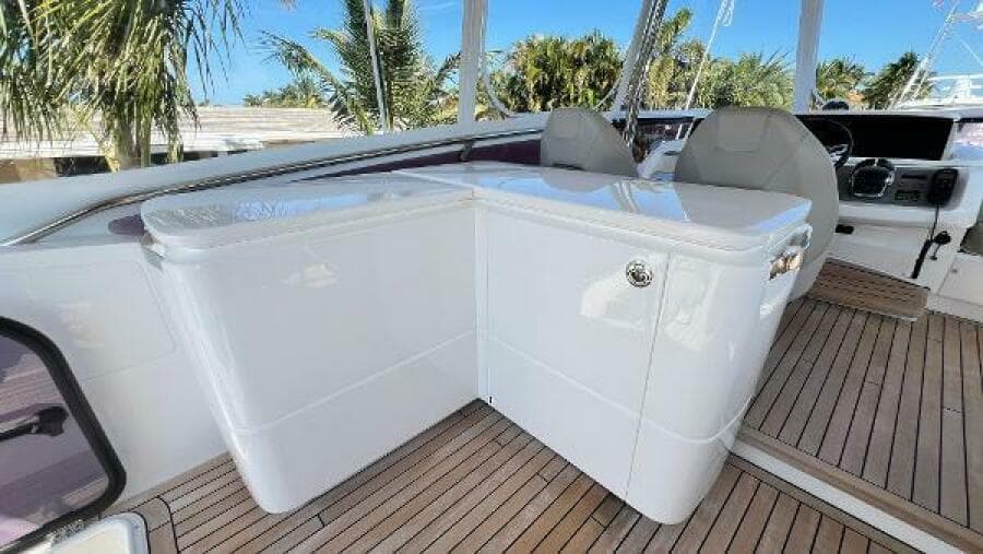 2019 Princess F62