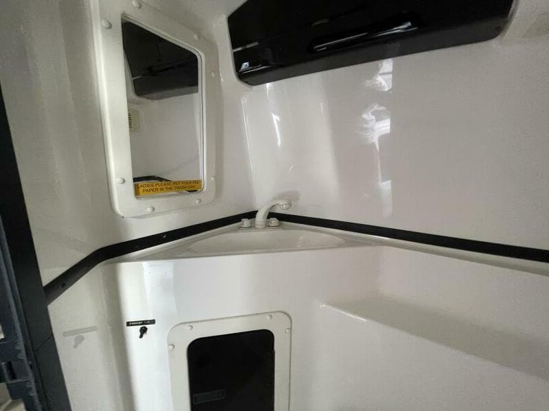 1993 Fountain 38 Sport Cruiser