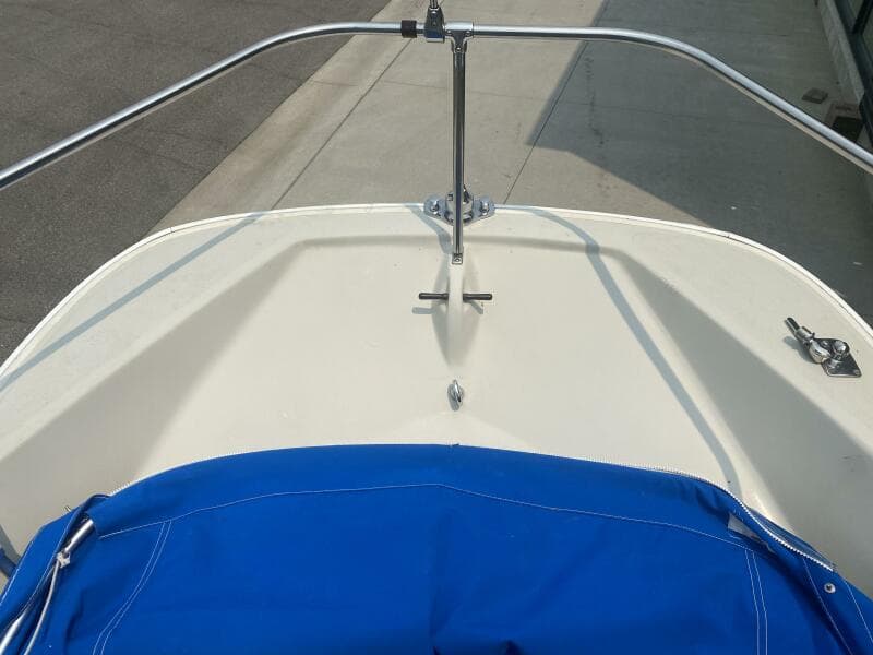 1981 Boston Whaler 17 Montauk