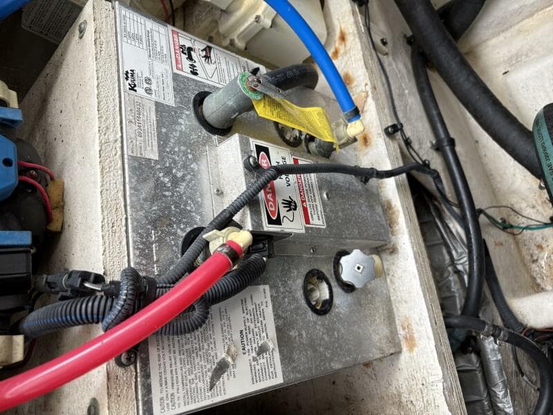 Hot water heater