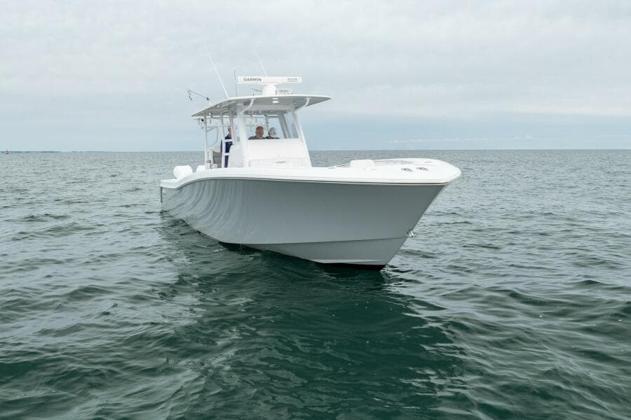 2020 Invincible 39 Open
