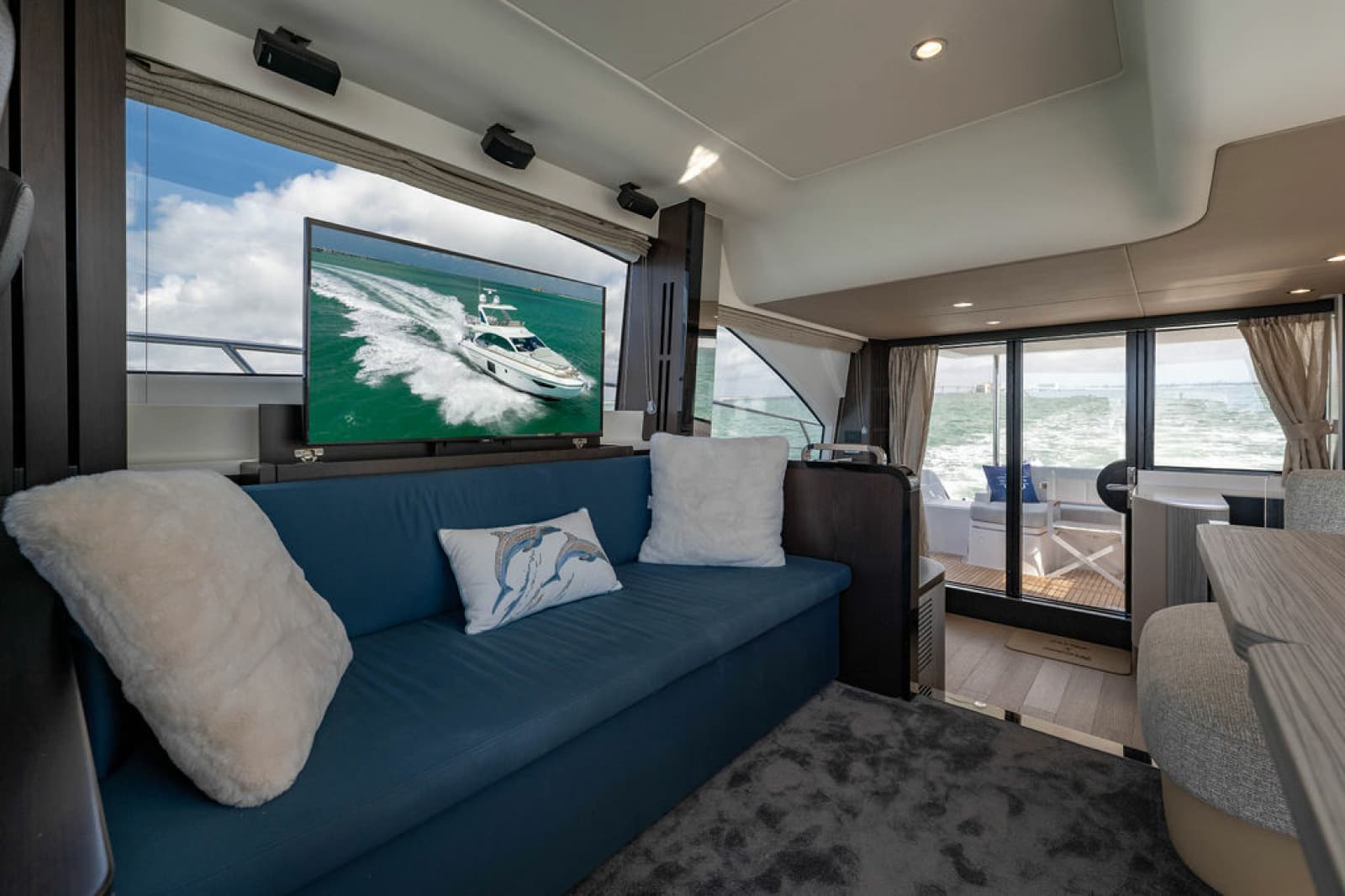 2022 Azimut 55 FLY