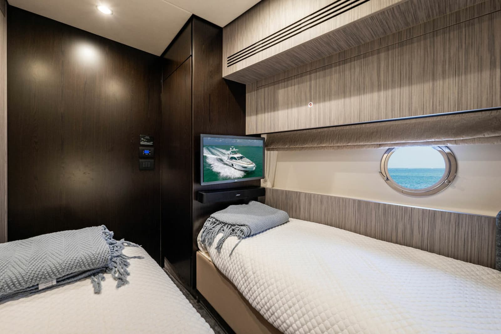 2022 Azimut 55 FLY