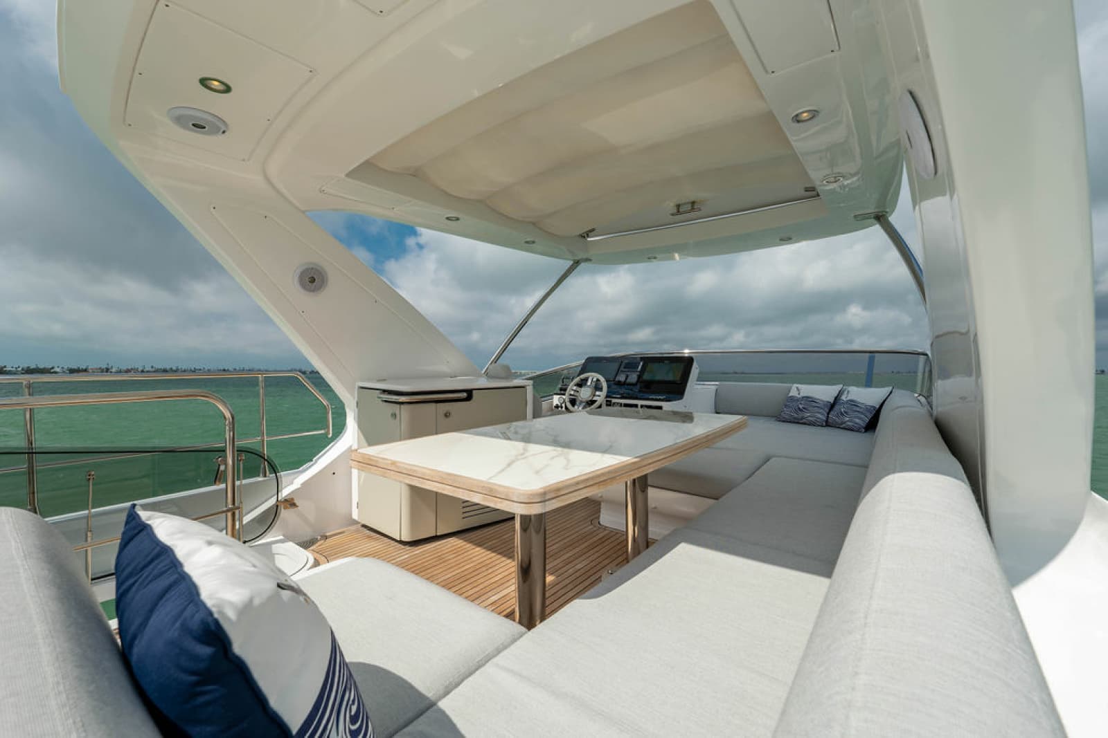 2022 Azimut 55 FLY