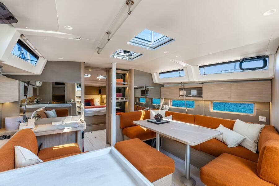 2027 Beneteau Oceanis 47