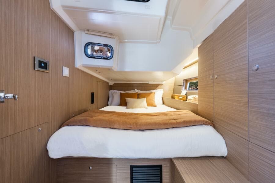 2027 Beneteau Oceanis 47