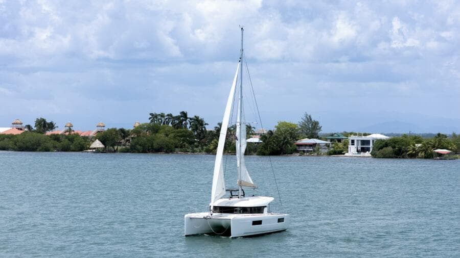2020 Lagoon 40