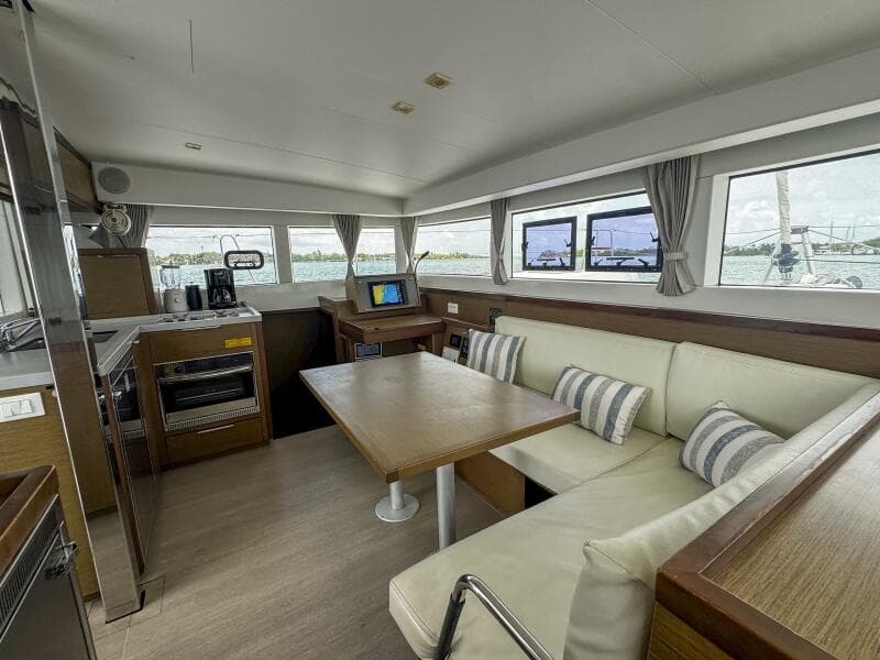 2020 Lagoon 40