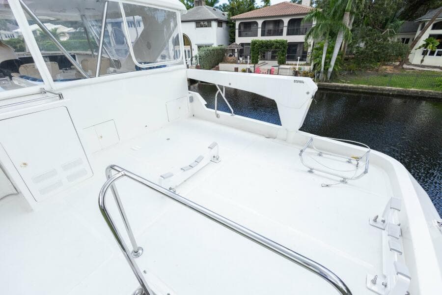 2005 Ocean Alexander Raised Pilothouse Flybridge Sedan