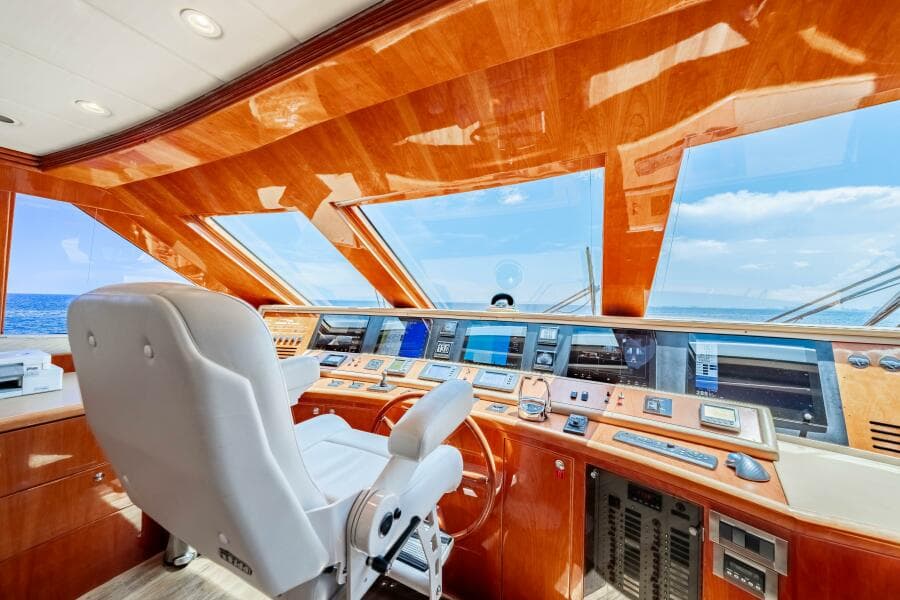 2009 Hargrave Raised Pilothouse