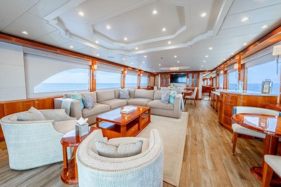 2009 Hargrave Raised Pilothouse