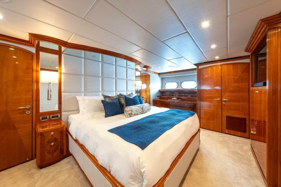 2009 Hargrave Raised Pilothouse