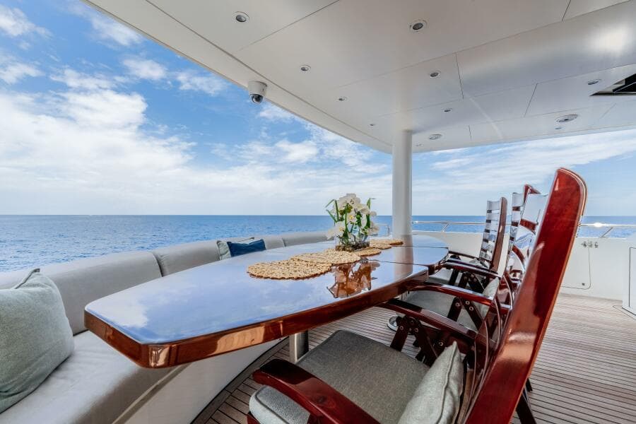 2009 Hargrave Raised Pilothouse