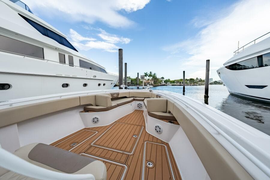 2009 Hargrave Raised Pilothouse