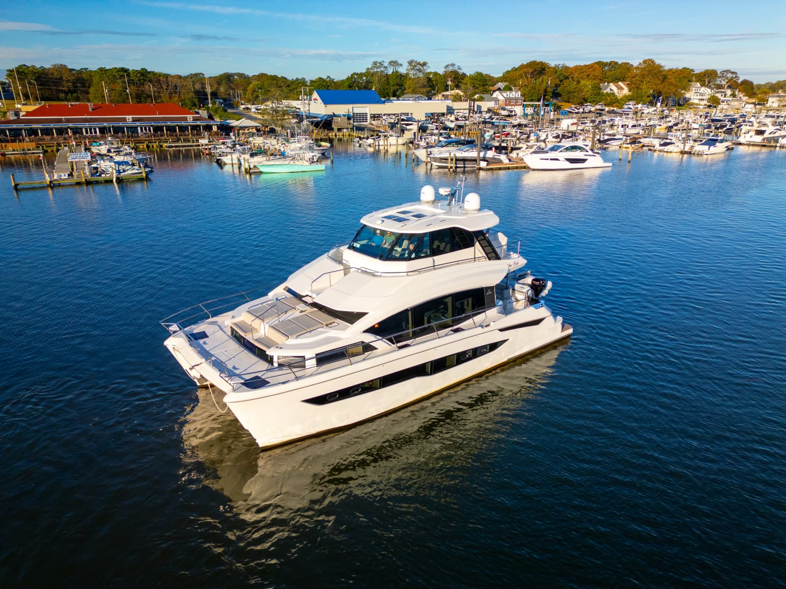 2023 Aquila 54 Yacht