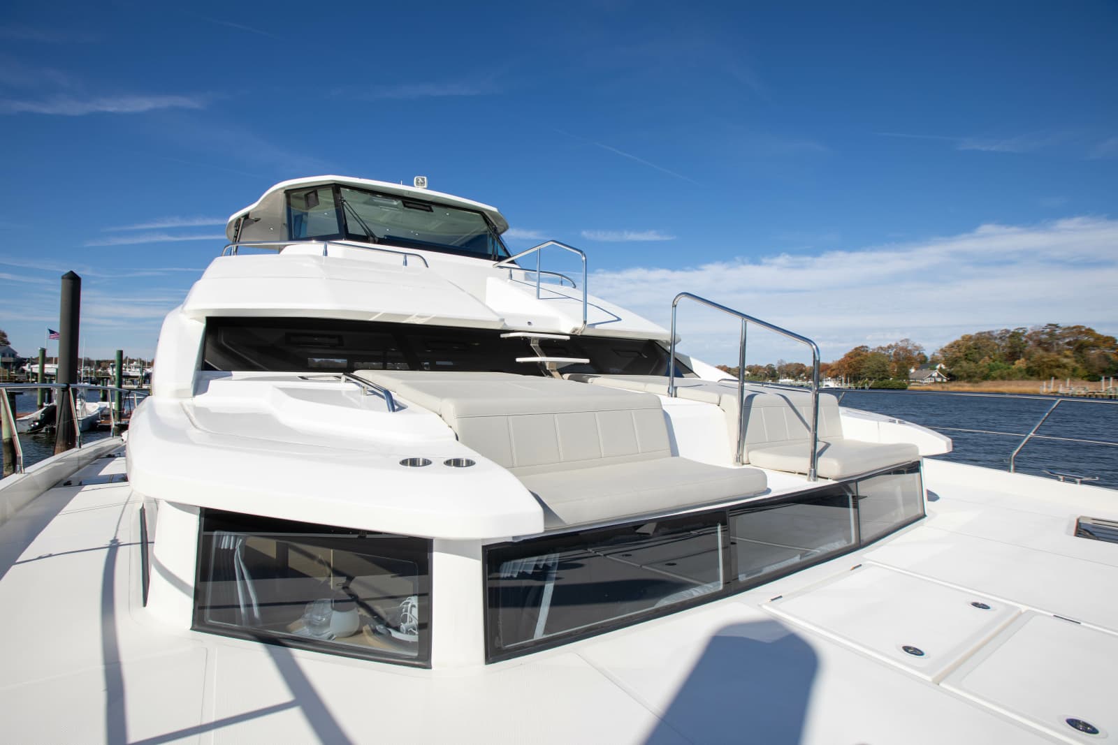 2023 Aquila 54 Yacht