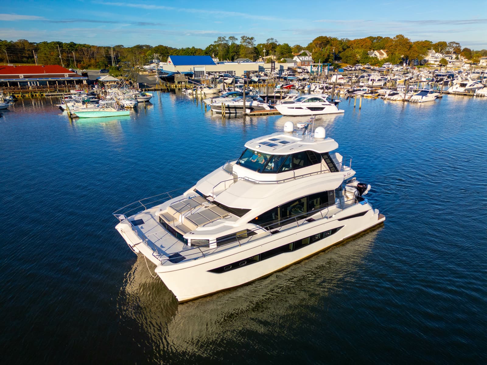 2023 Aquila 54 Yacht