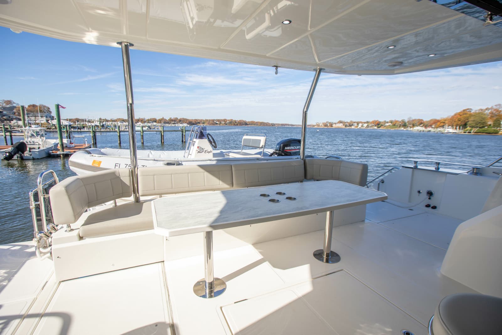 2023 Aquila 54 Yacht