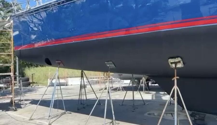 2013 Hylas 63