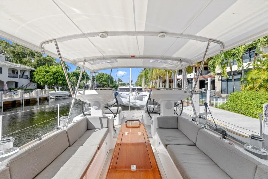 2013 Hylas 63