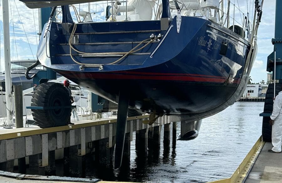 2013 Hylas 63