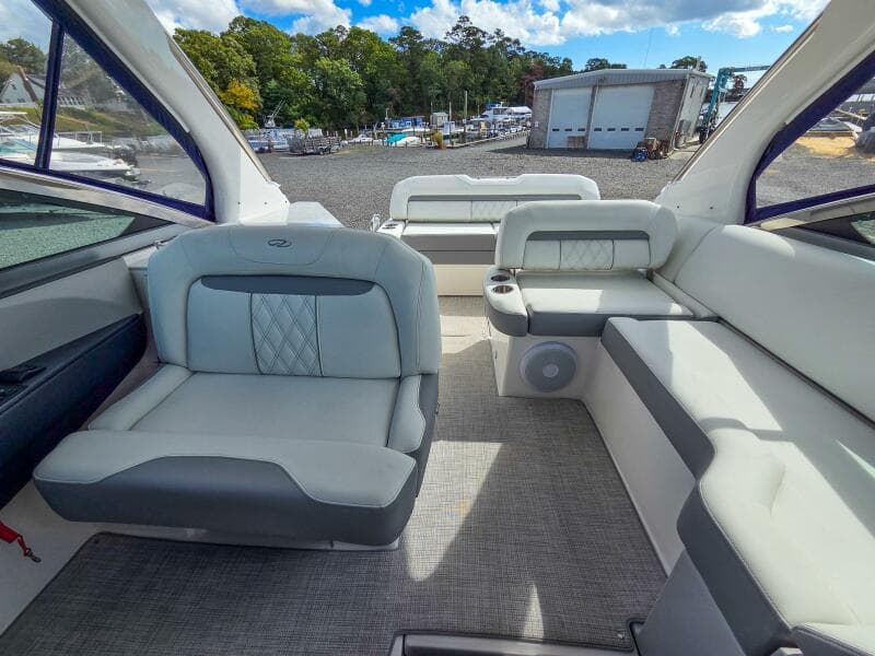 2026 Regal 33 XO