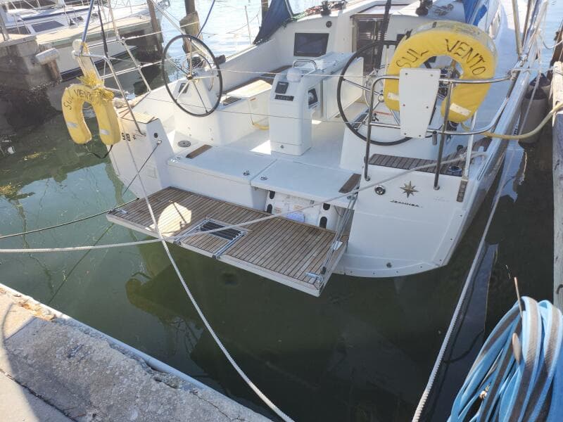 Stb Transom