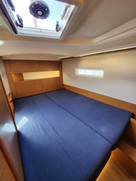 Fwd Cabin 2