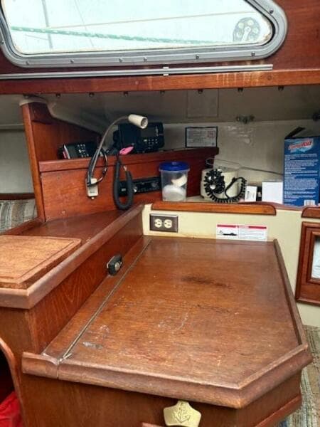 1980 Ericson 30 +