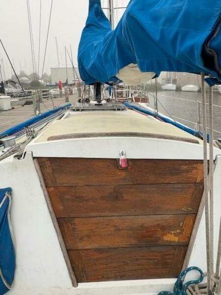 1980 Ericson 30 +