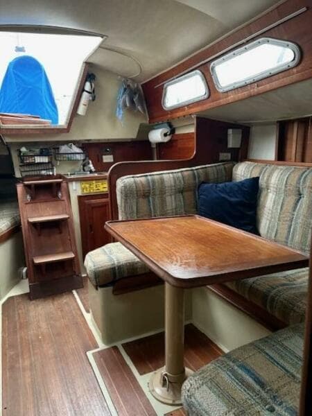 1980 Ericson 30 +