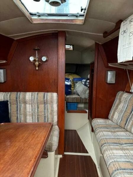 1980 Ericson 30 +
