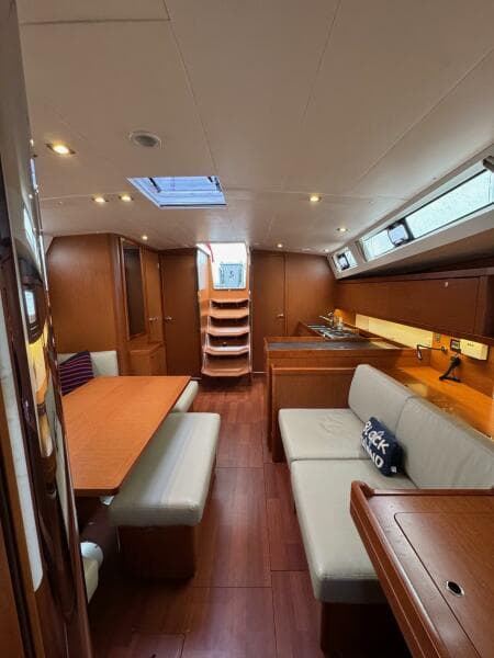 2017 Beneteau Oceanis 45