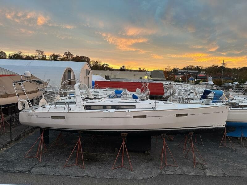 2017 Beneteau Oceanis 45