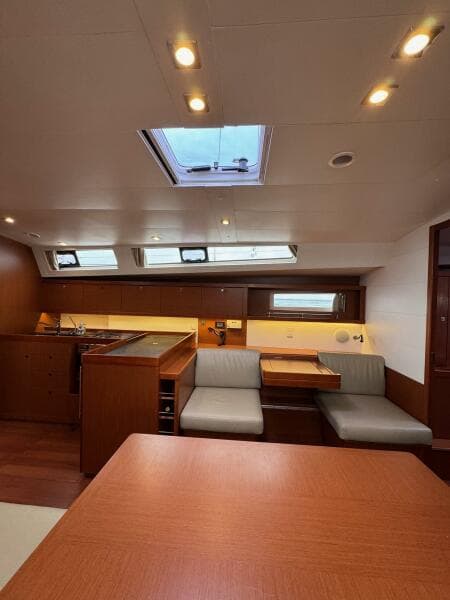 2017 Beneteau Oceanis 45