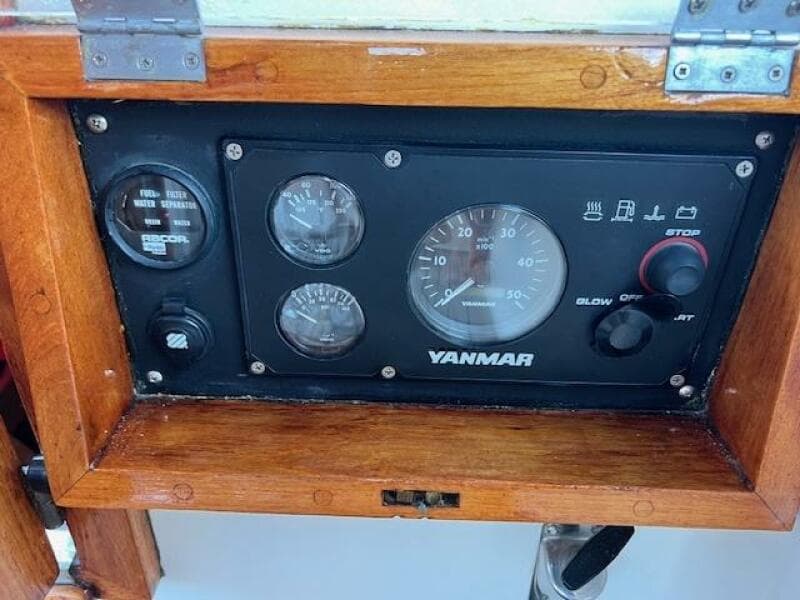 1986 Tayana V42